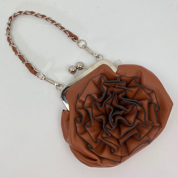 NWT Flower Rose Clutch Shoulder Hand Bag Purse - Picture 4 of 16